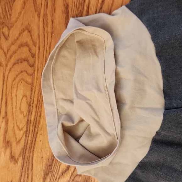 Maternity gray work pants, size medium - Picture 3 of 8